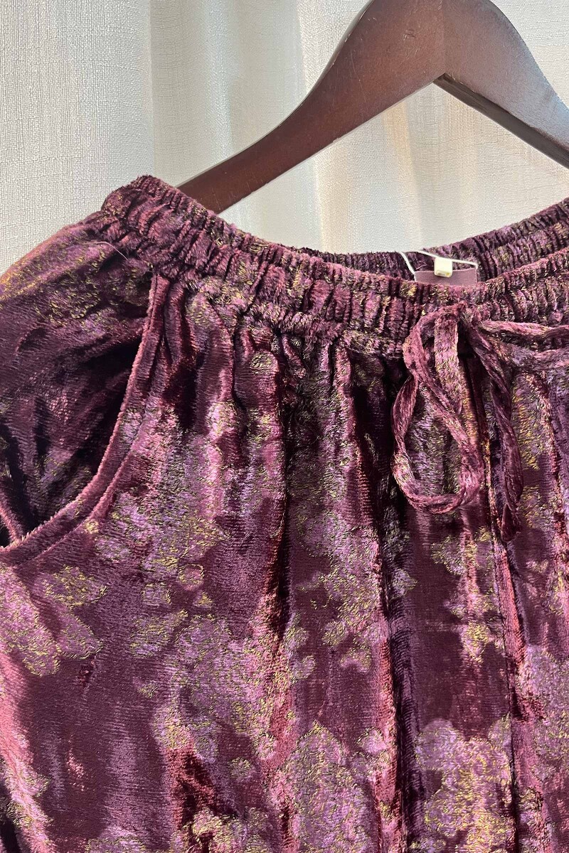 FG Specials: 1 of 1- Purple Handcrafted Velvet Kurta & Pants