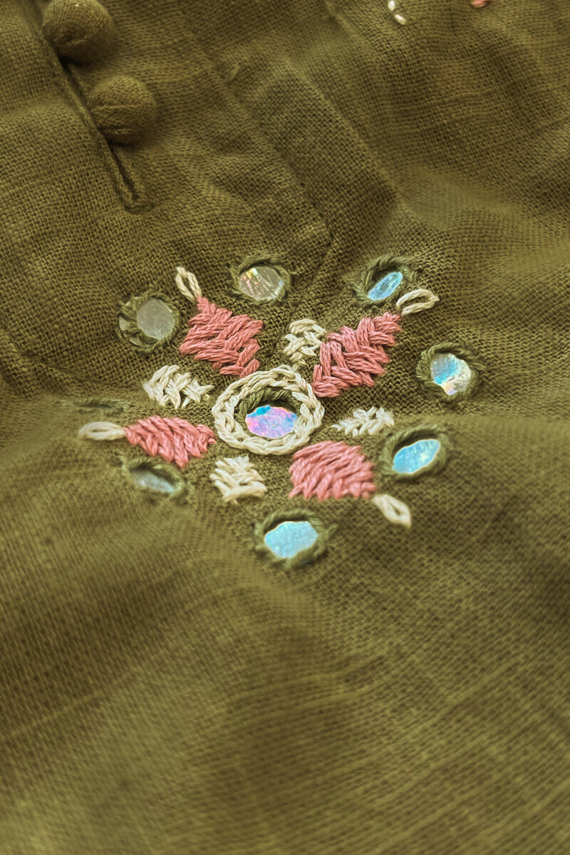 Green Handcrafted Straight Gauze Slub Kurta