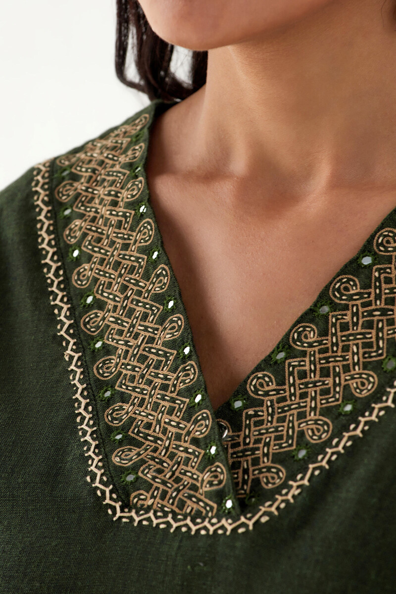 Green Handcrafted Straight Handloom Kurta