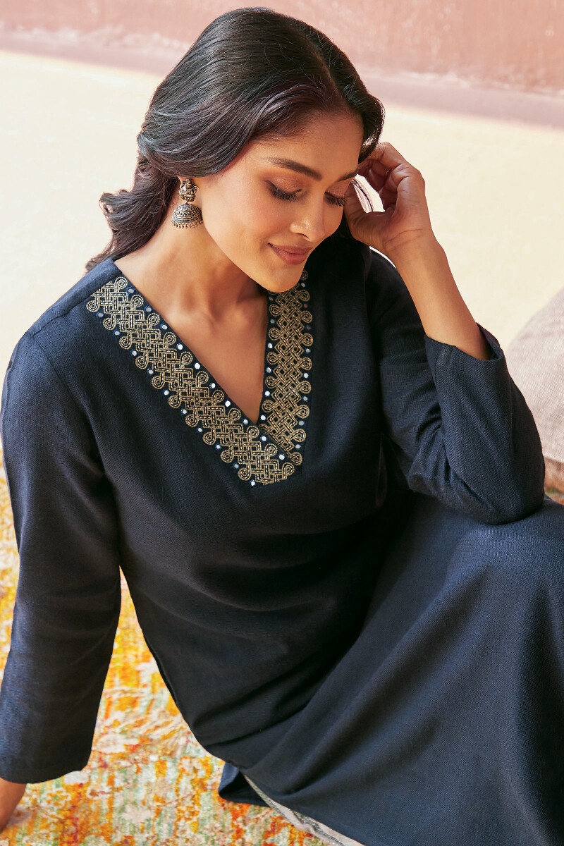 Blue Handcrafted Straight Faux Wool Kurta
