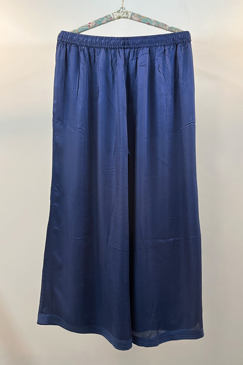 FG Specials: 1 of 1- Blue Handcrafted Velvet Kurta & Modal Pants - Size XS