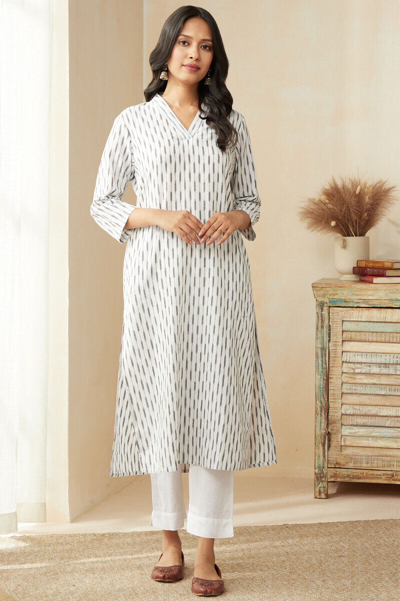 White Handcrafted Straight Cotton Polyester Kurta