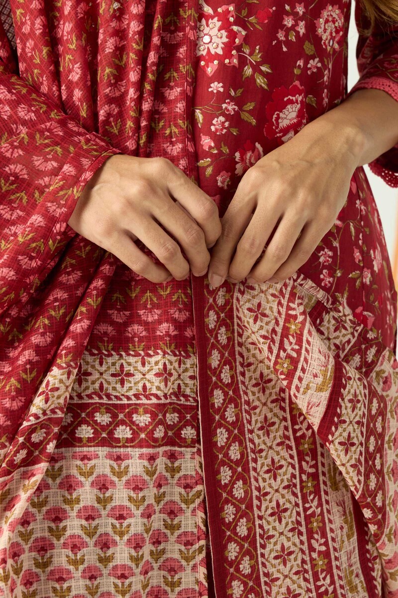 Maroon Hand Printed Kota Dupatta