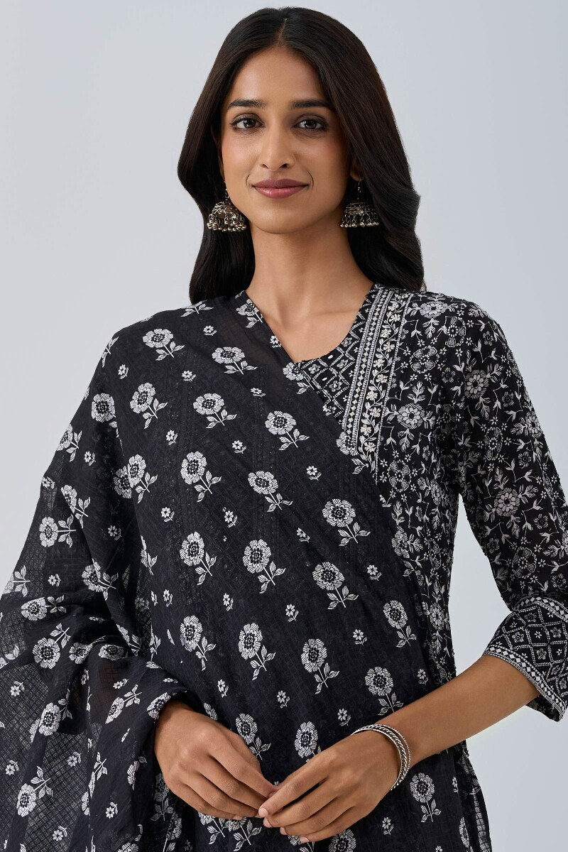 Black Hand Printed Kota Dupatta