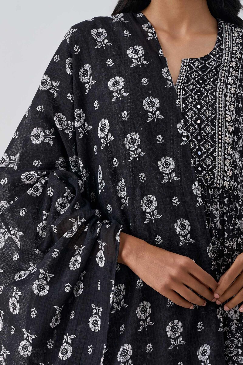 Black Hand Printed Kota Dupatta