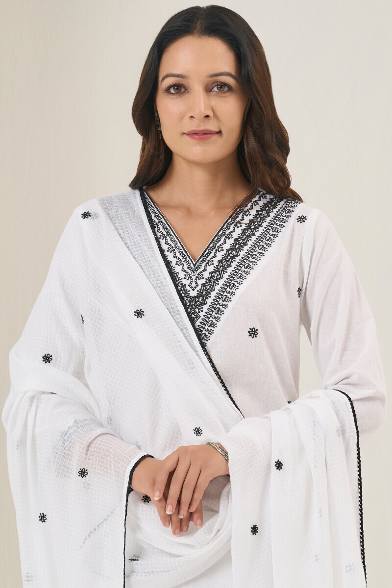 White Handcrafted Kota Dupatta