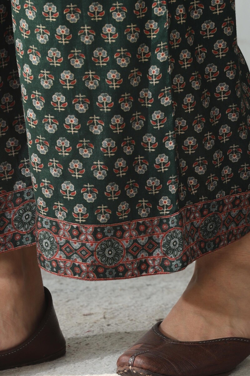 Green Printed Viscose Farsi