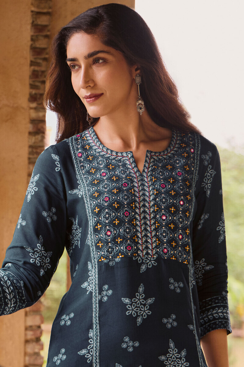 Blue Printed Straight Viscose Kurta