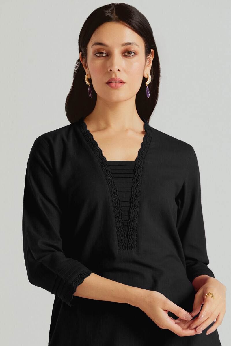 Black Handcrafted Straight Gauze Slub Kurta