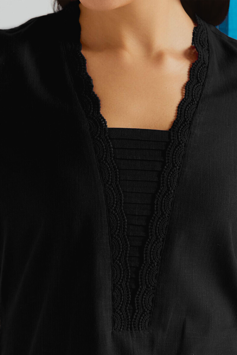 Black Handcrafted Straight Gauze Slub Kurta