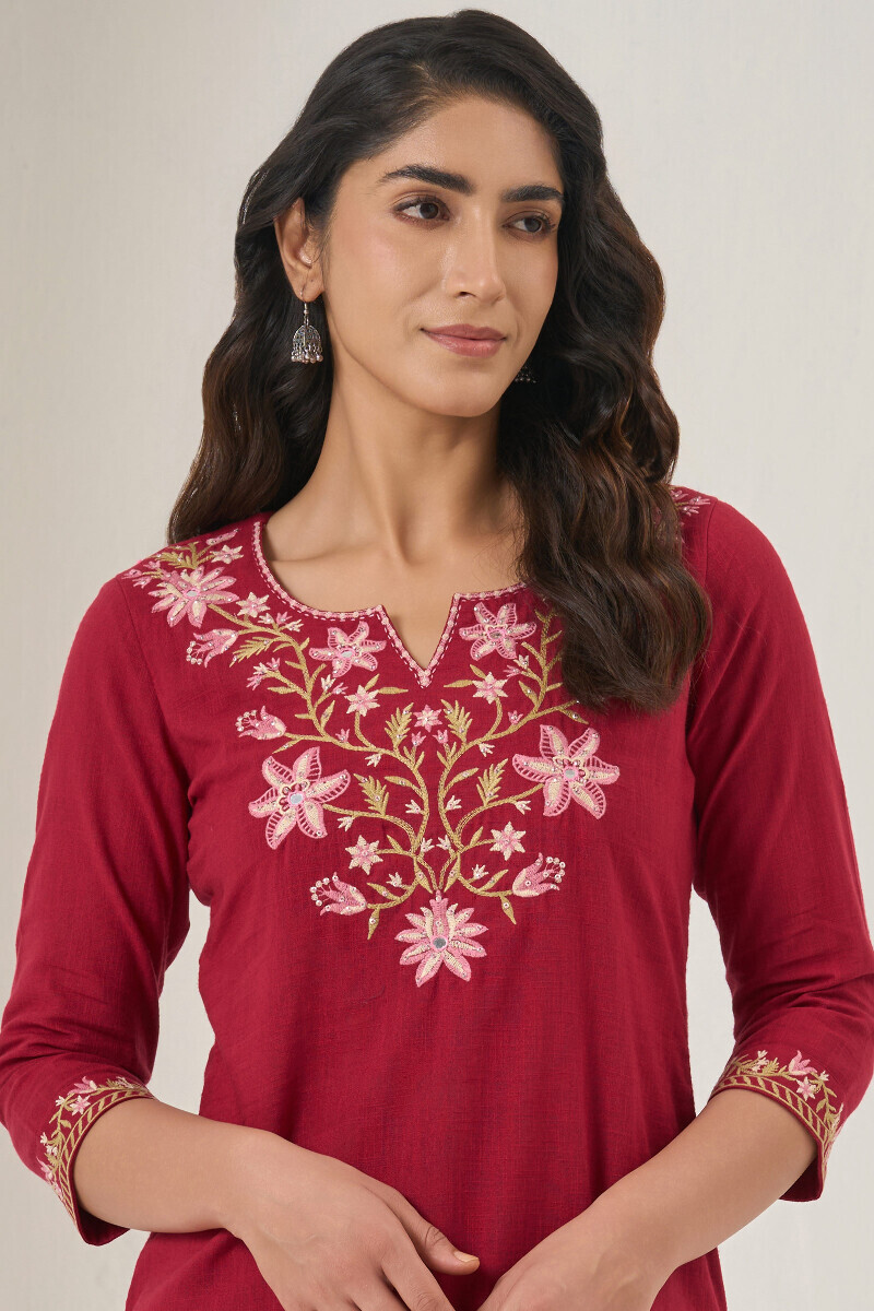 Maroon Handcrafted Straight Gauze Slub Kurta