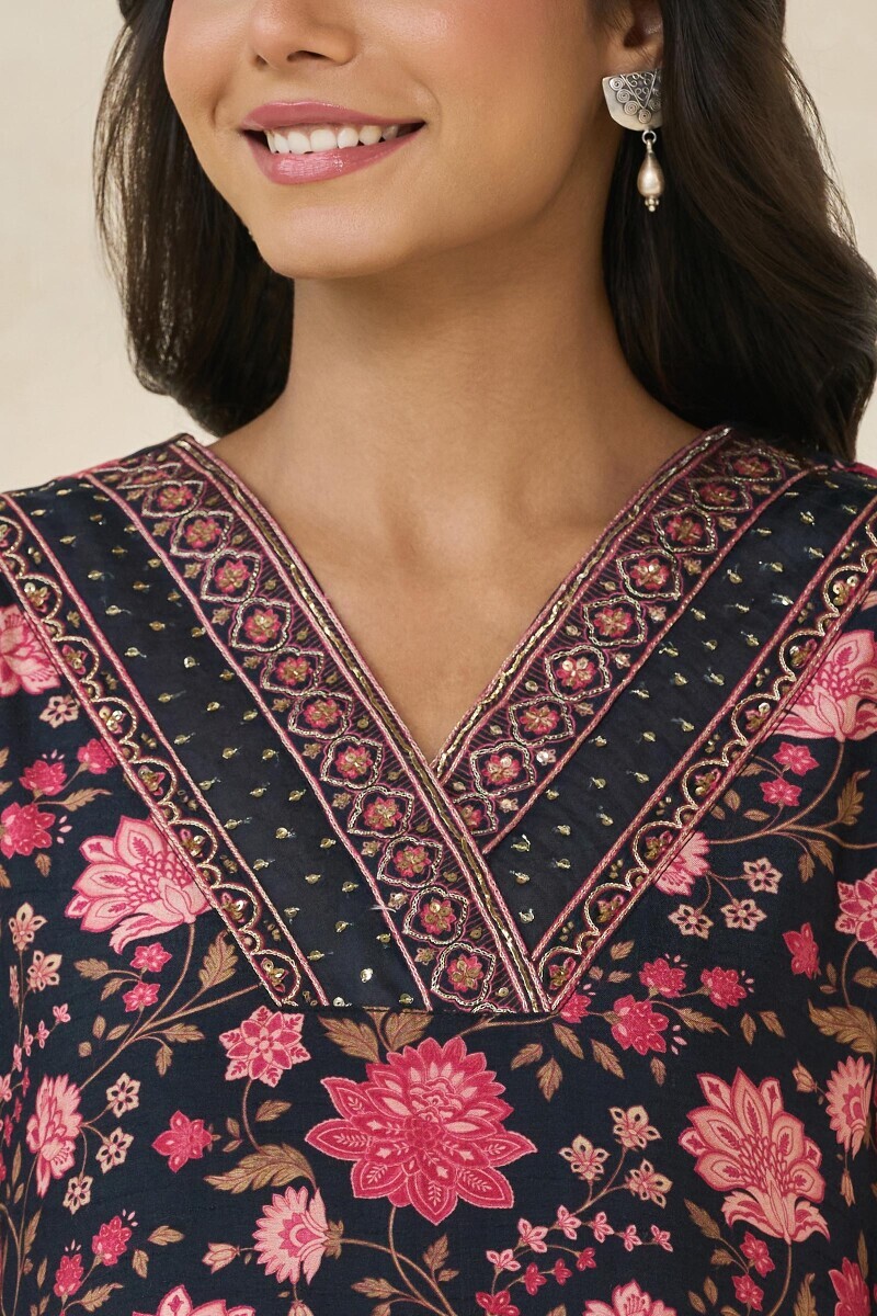 Black Printed Straight Dola Silk Kurta