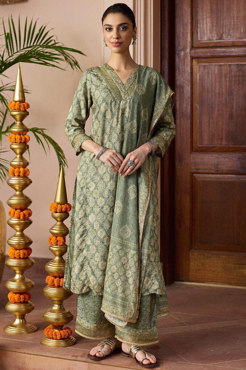 Green Printed Straight Dola Silk Kurta