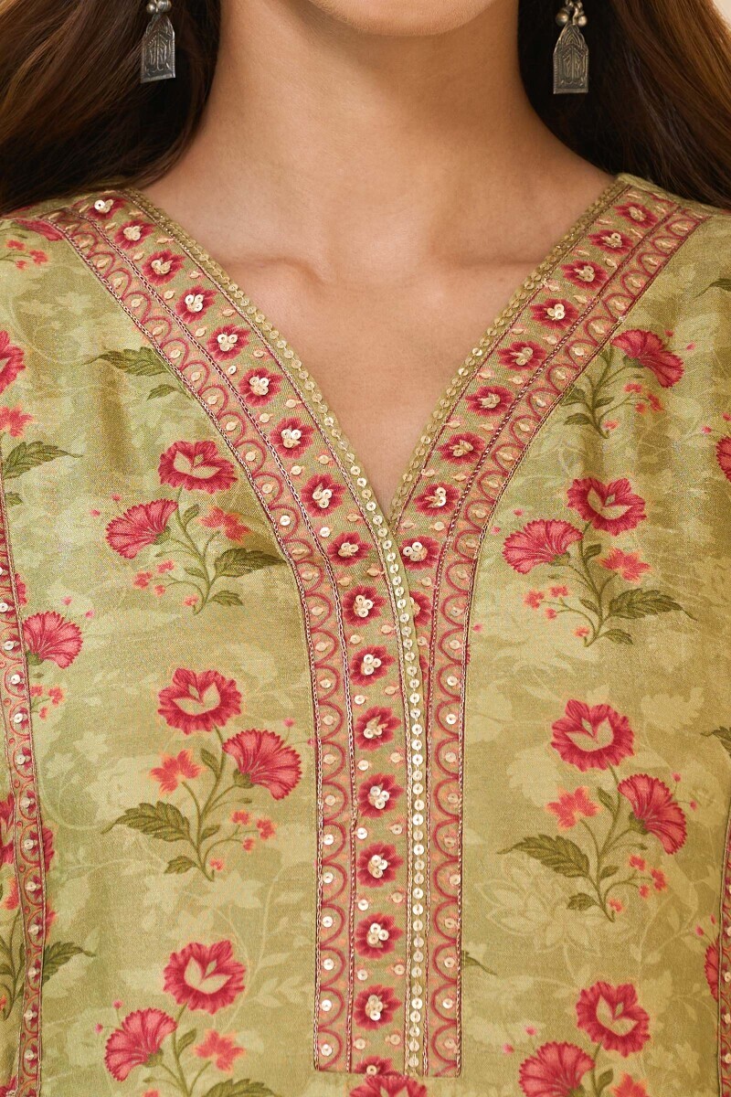 Green Printed A-Line Dola Silk Kurta