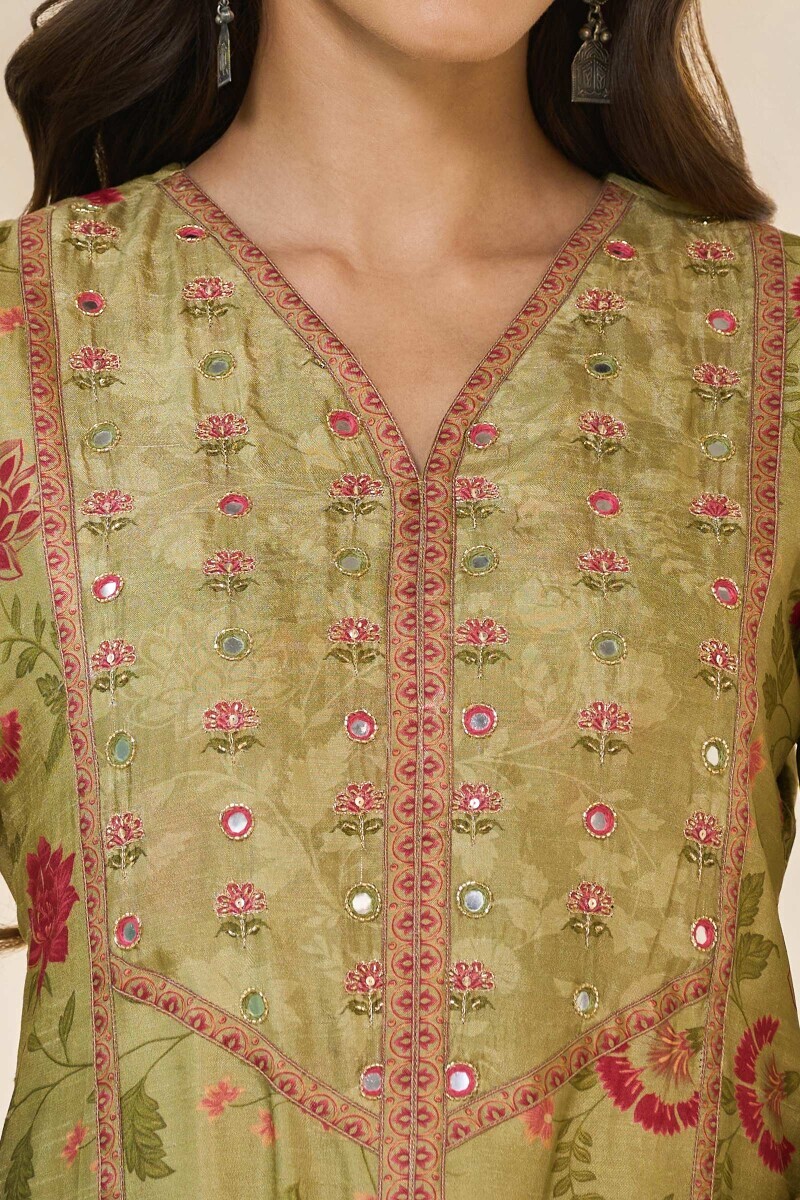 Green Printed A-Line Dola Silk Kurta