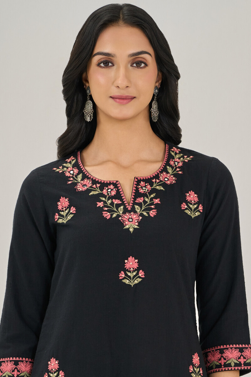 Black Handcrafted Straight Gauze Slub Kurta