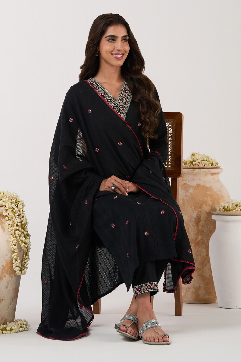 Black Handcrafted Straight Ram Buta Kurta