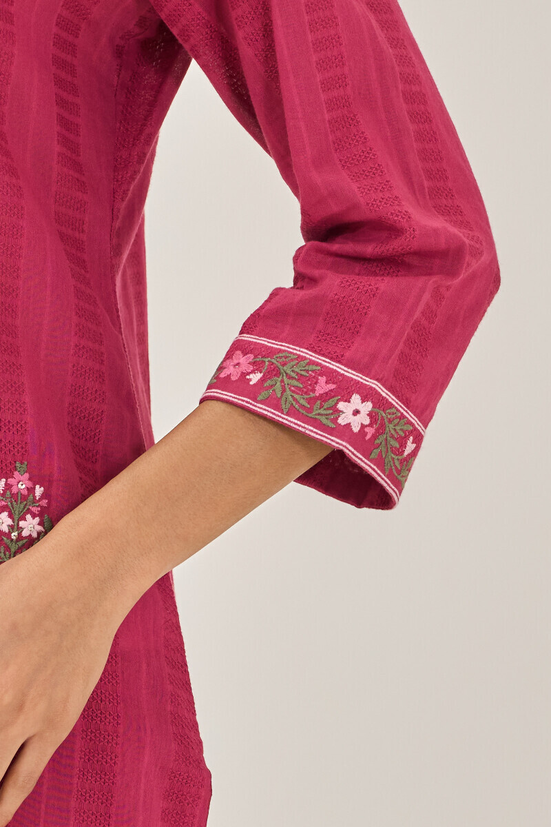 Pink Handcrafted Straight Cotton Dobby Kurta