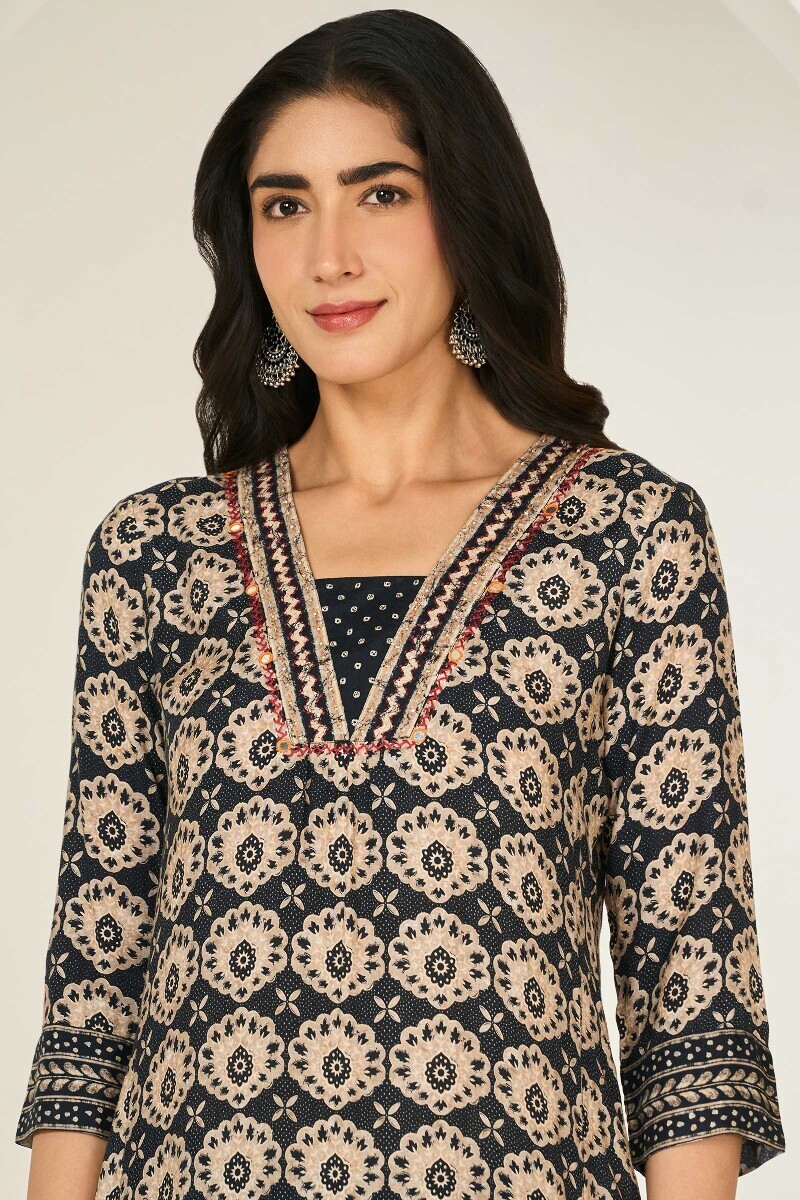 Black Printed Straight Viscose Kurta