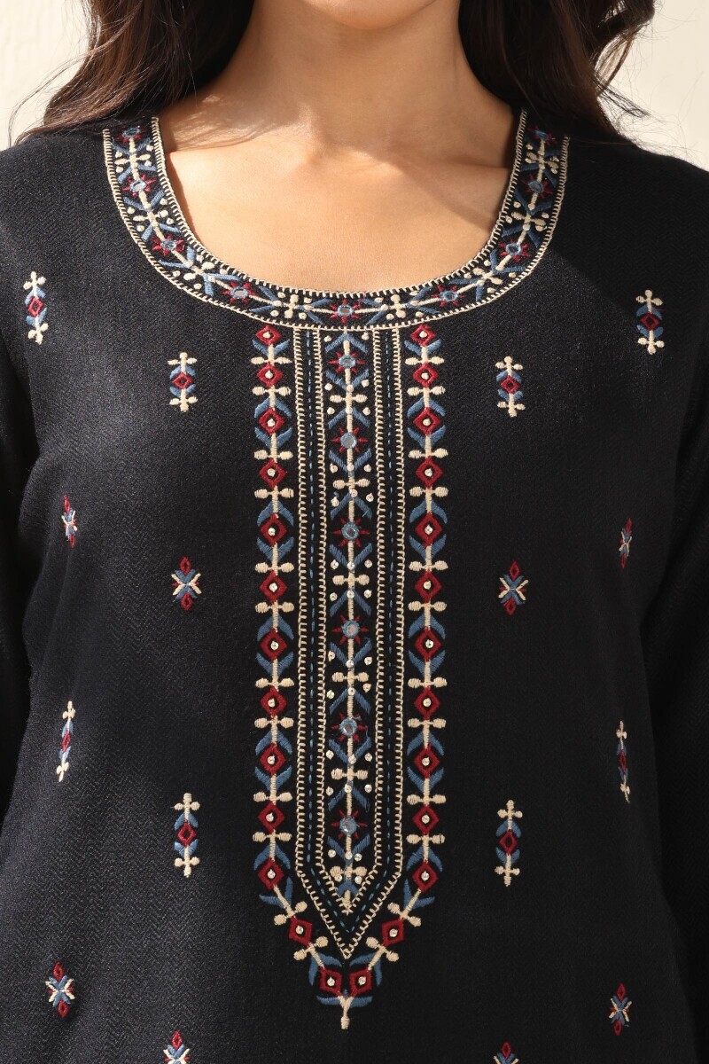 Black Handcrafted Straight Faux Wool Kurta