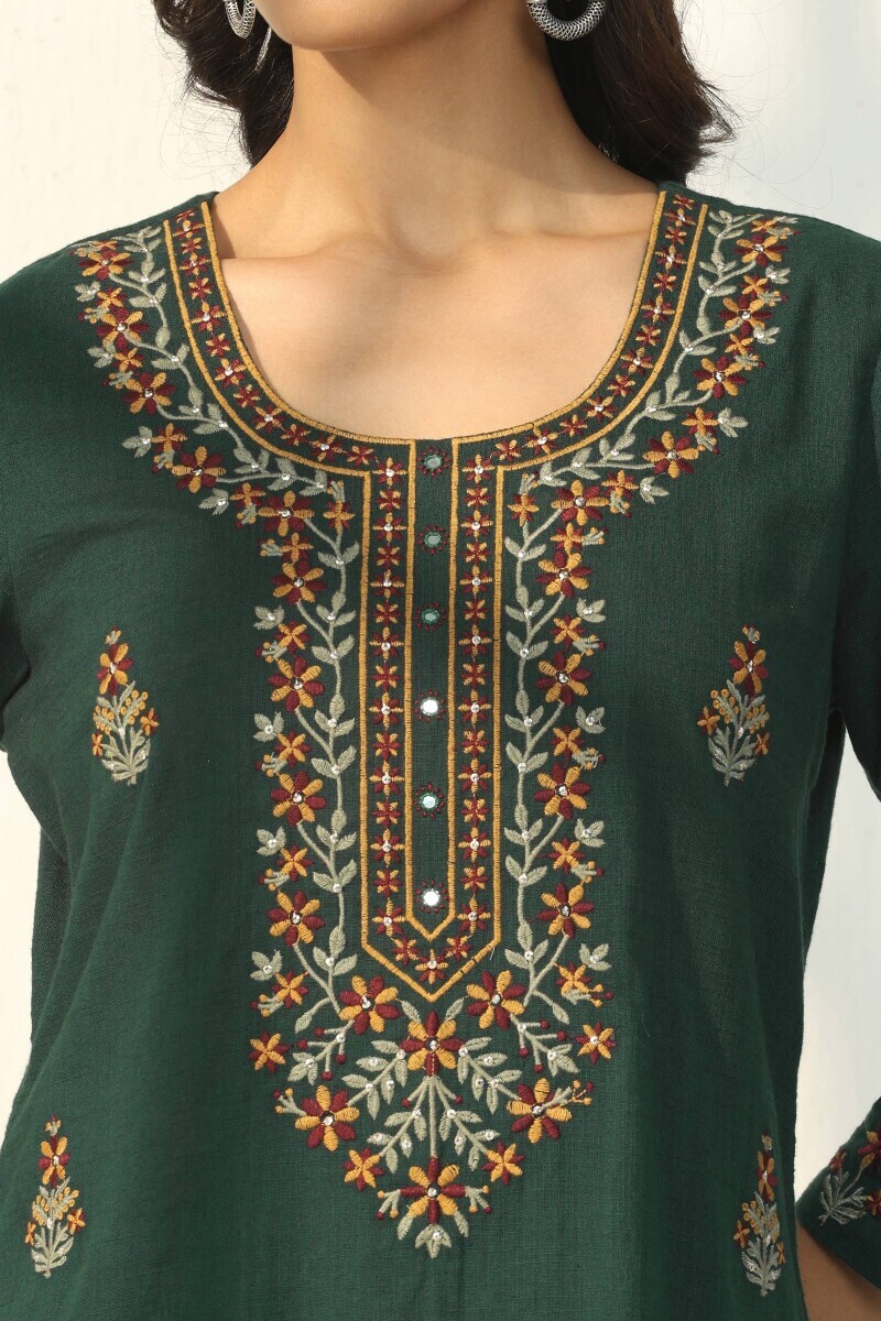 Green Handcrafted Straight Gauze Slub Kurta