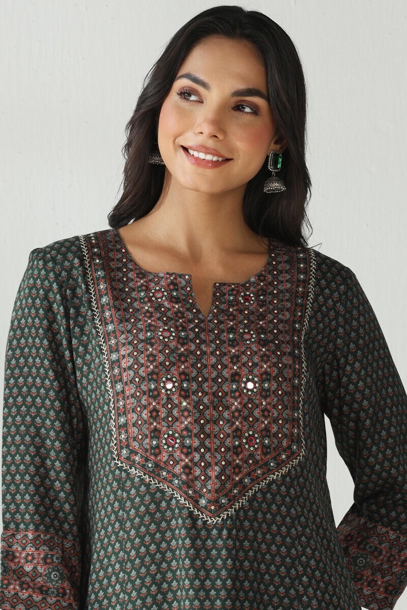Green Printed Straight Viscose Kurta