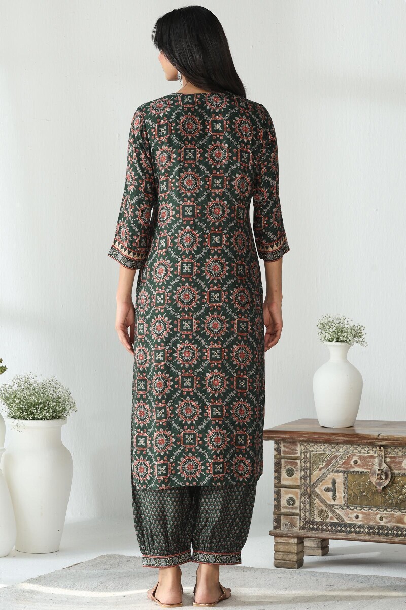 Green Printed Straight Viscose Kurta