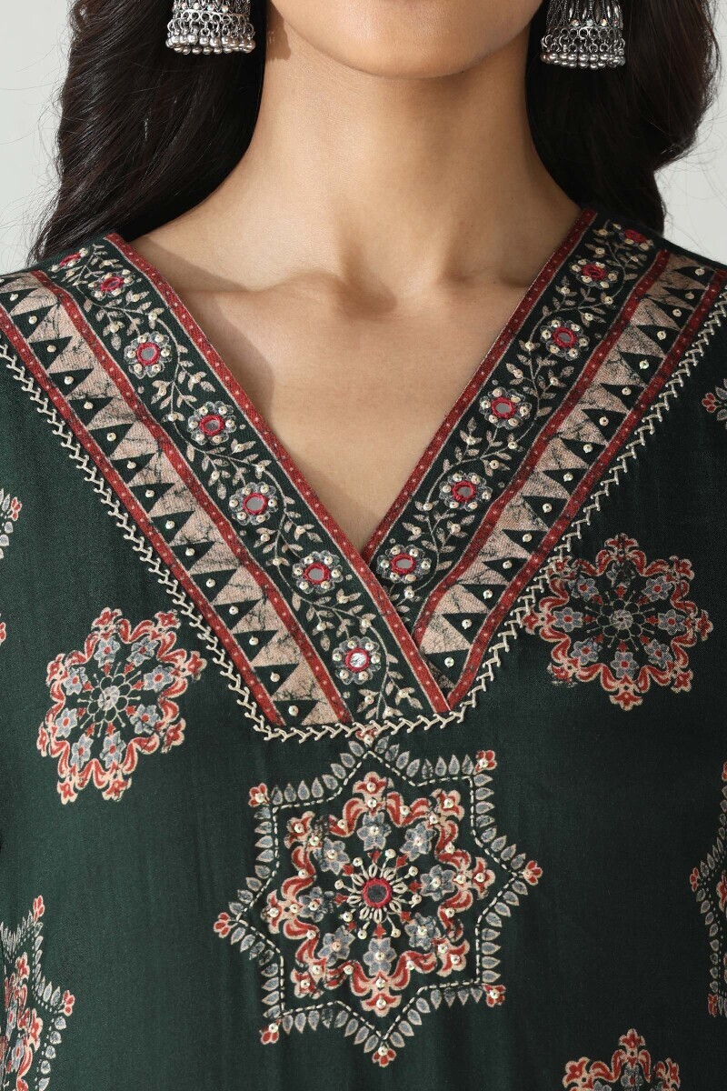Green Printed Straight Viscose Kurta