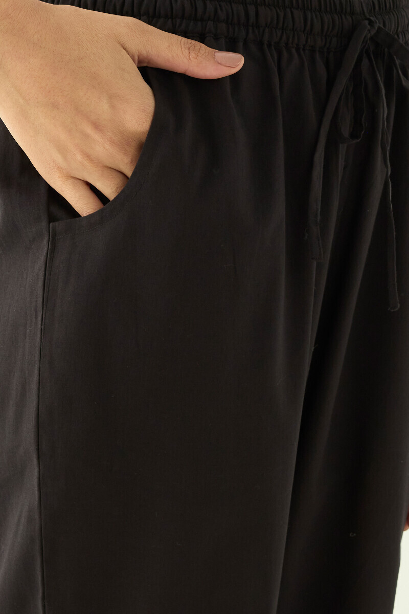 Black Handcrafted Cotton Narrow Pants