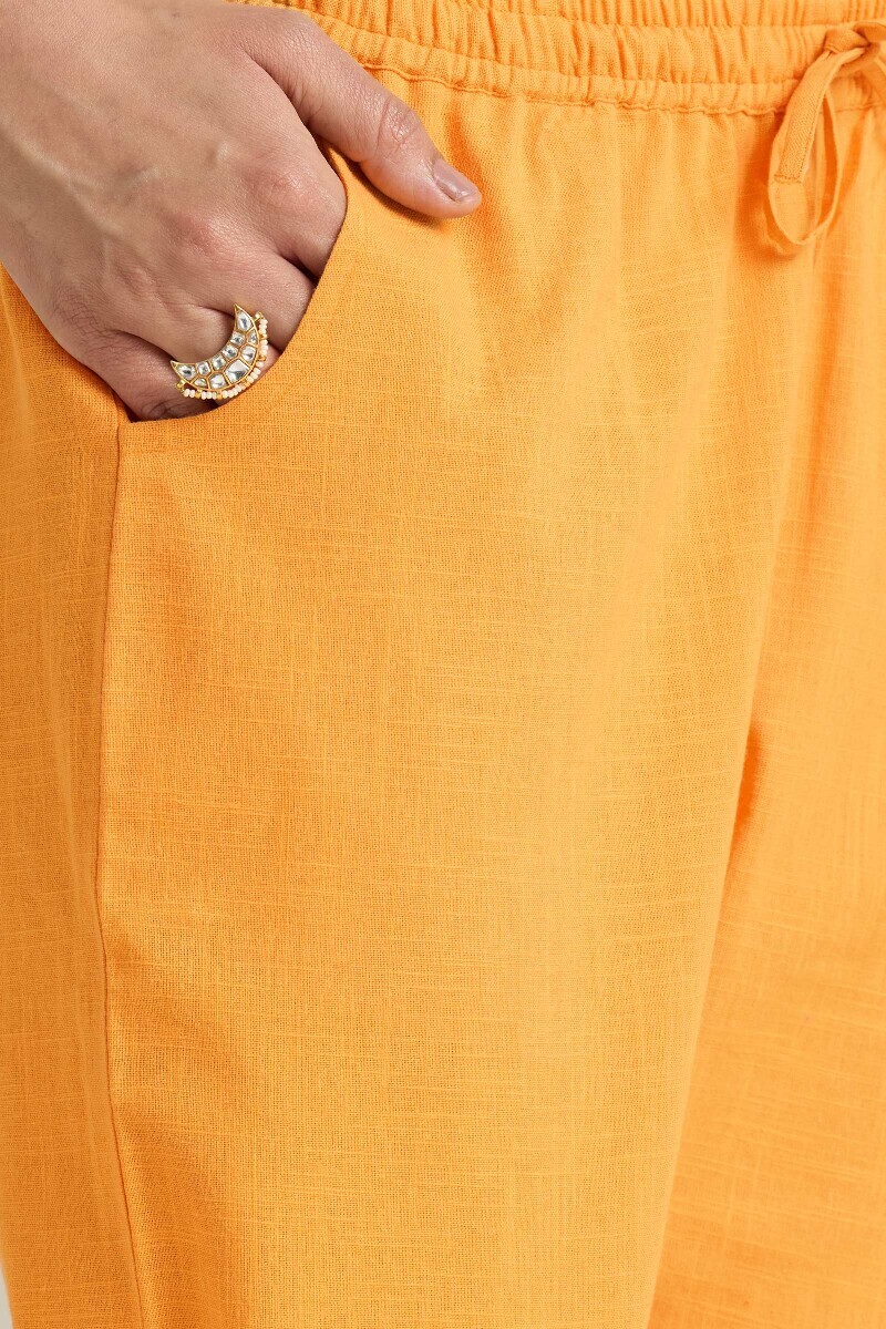 Mustard Handcrafted Gauze Slub Narrow Pants