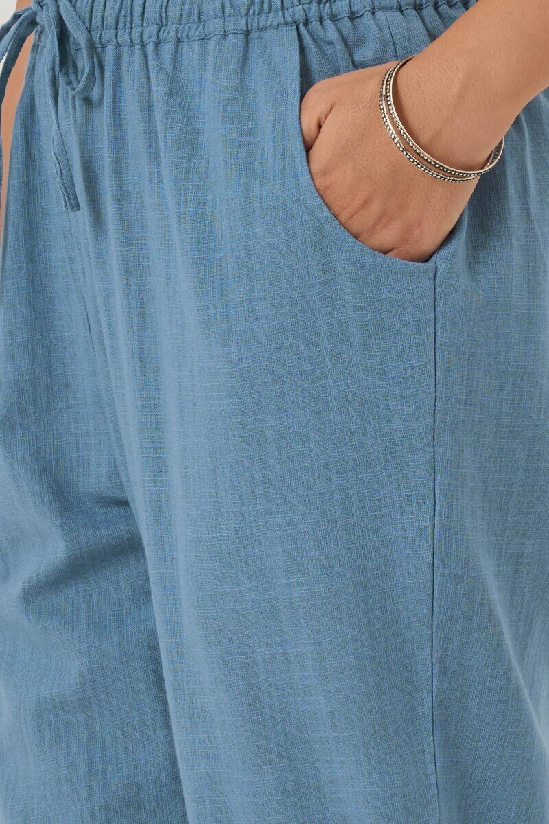 Blue Handcrafted Gauze Slub Narrow Pants