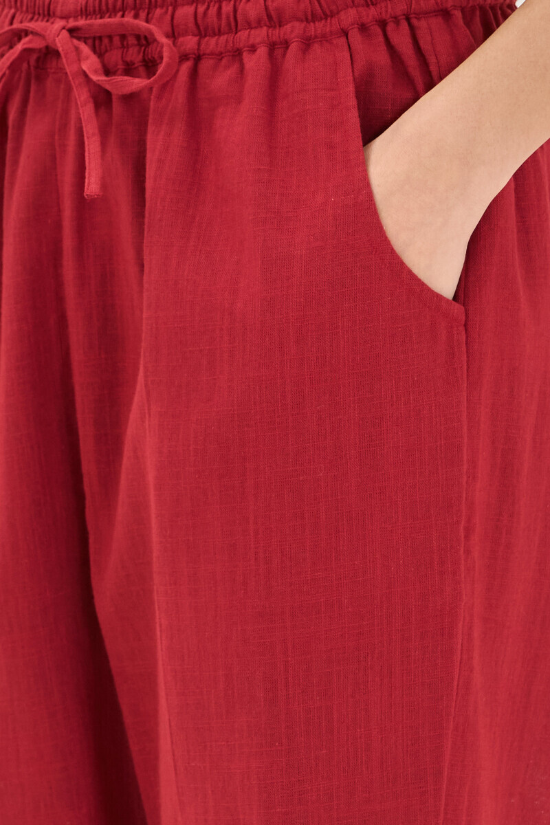 Red Handcrafted Gauze Slub Narrow Pants