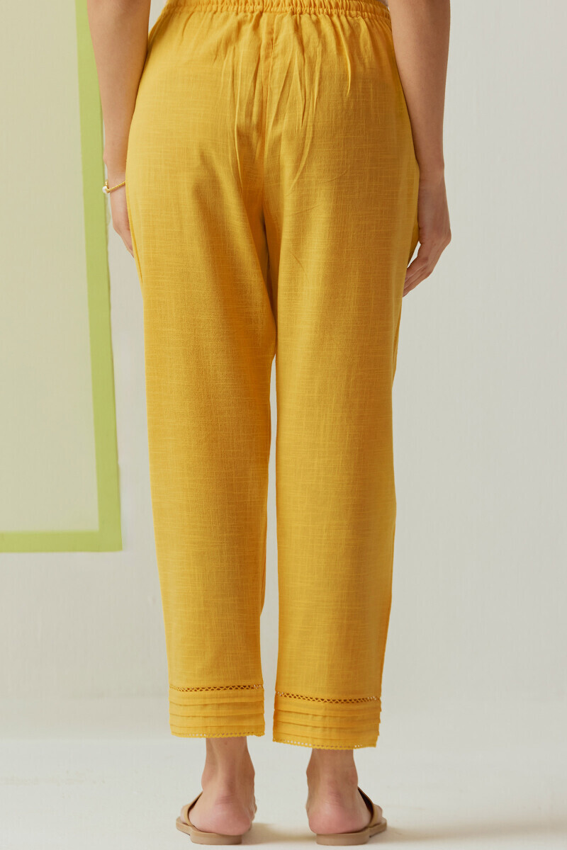 Mustard Handcrafted Gauze Slub Narrow Pants
