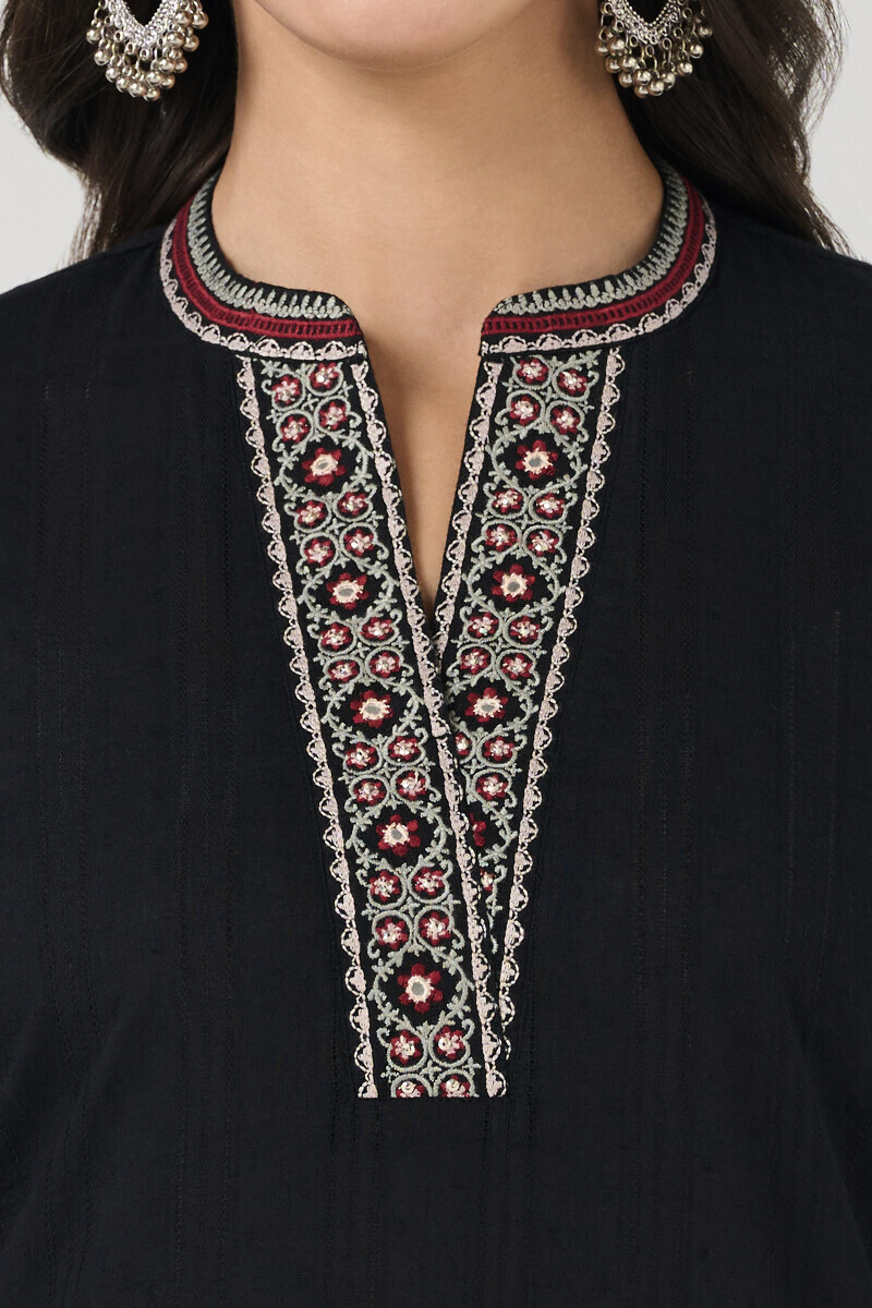 Black Handcrafted Short Ram Buta Kurta