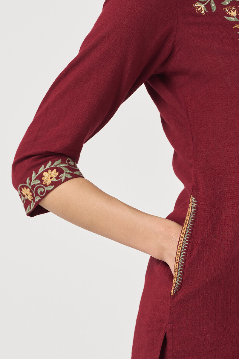 Maroon Handcrafted Short Medium Gauze Slub Kurta