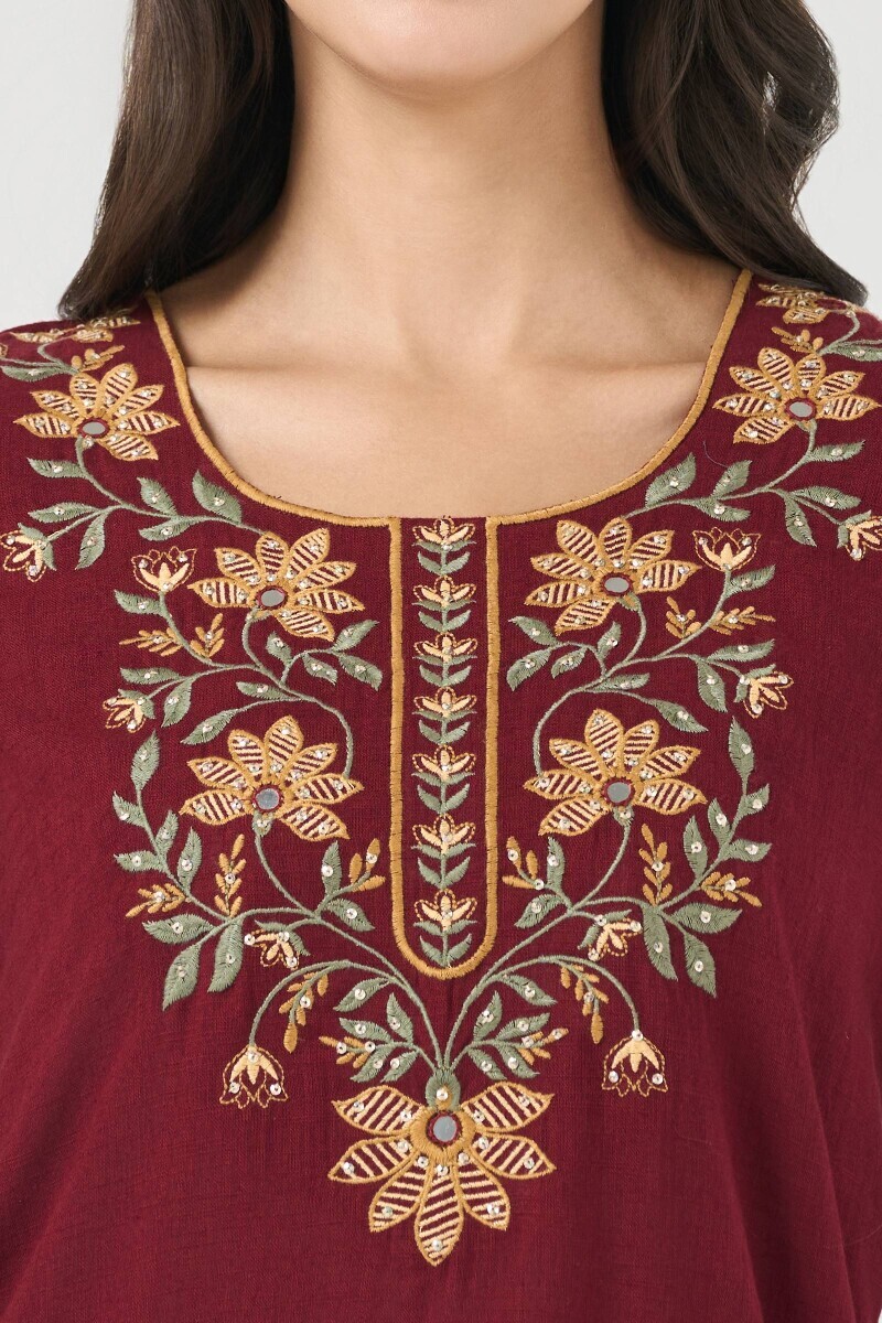Maroon Handcrafted Short Medium Gauze Slub Kurta