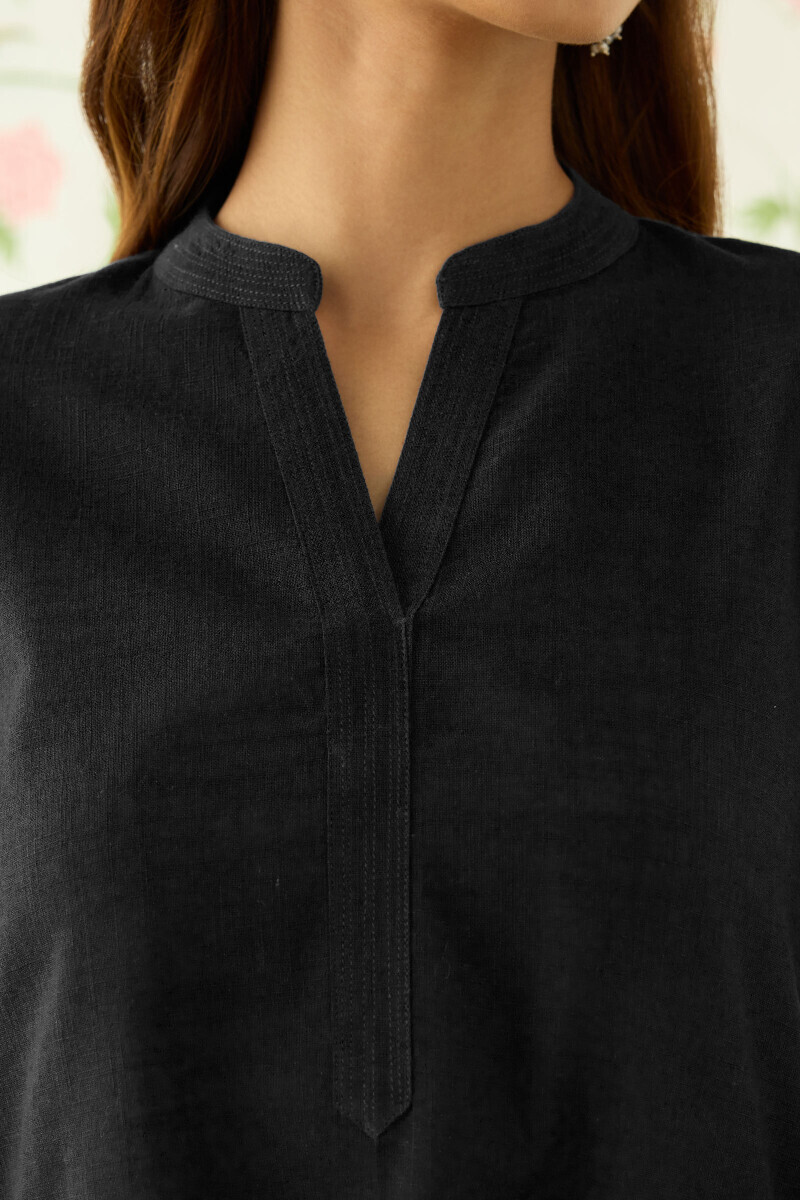 Black Handcrafted Gauze Slub Top