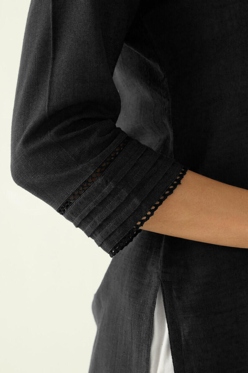 Black Handcrafted Gauze Slub Top