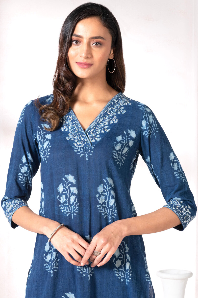 Farida gupta kurtis online hotsell