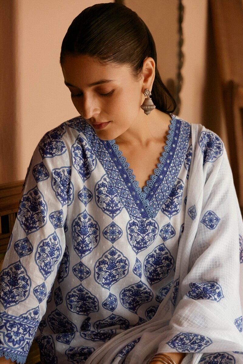White Hand Printed Straight Cotton Dobby Kurta