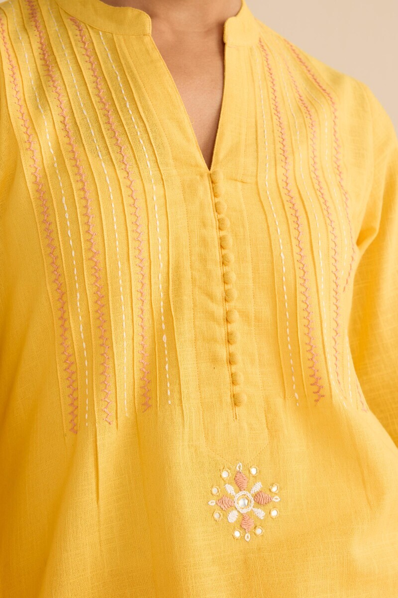 Yellow Handcrafted Straight Gauze Slub Kurta