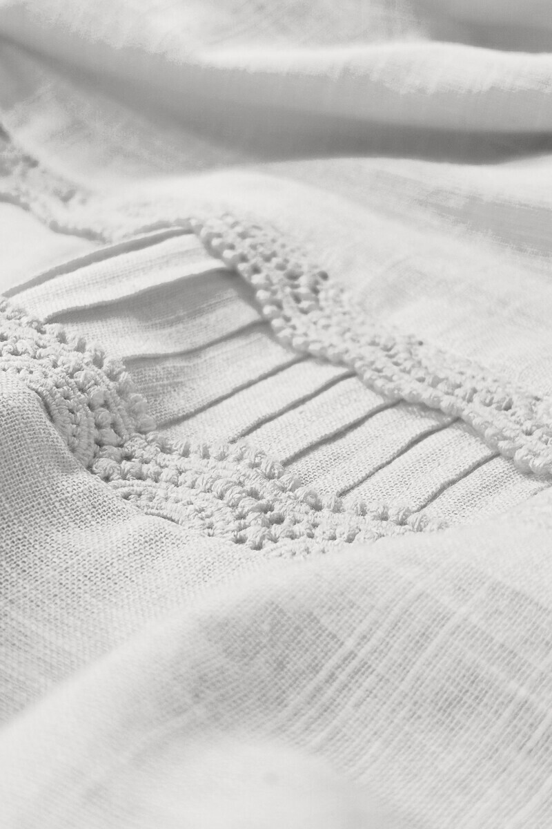 White Handcrafted Straight Cotton Flax Kurta