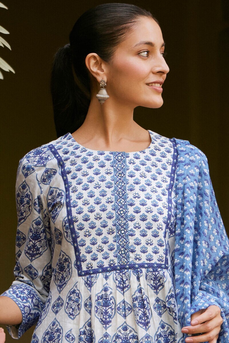 White Hand Printed Short Cotton Dobby Kurta