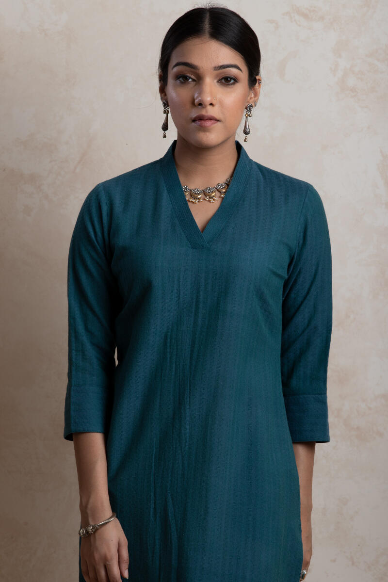 Blue Handcrafted Straight Cotton Kurta