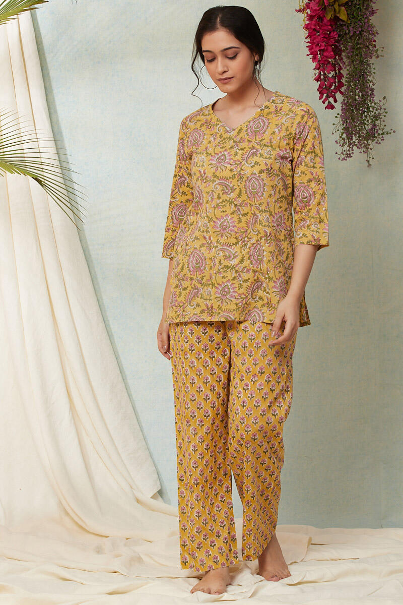 Farida gupta night suits sale