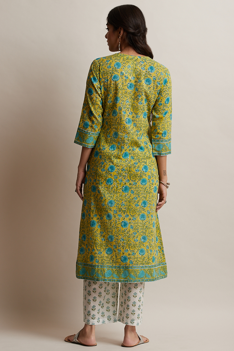 Buy Gulzar Sanaz Kurta | Green Kurtas for Women