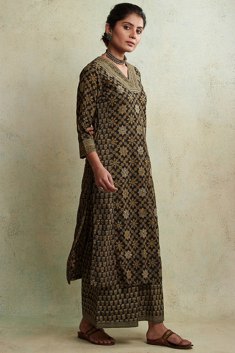 Buy Mahroush Mahira Ajrak Block Printed Kurta, Green Kurtas for Women ...